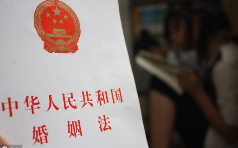 老人赡养费一月给多少(老人赡养费的标准)
