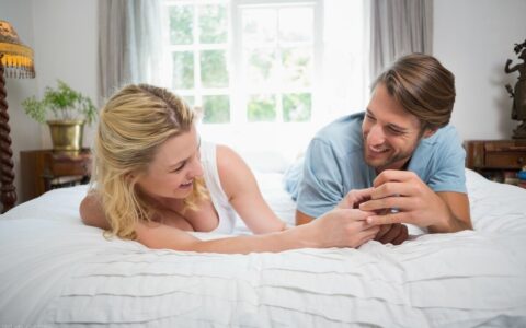 离婚了户口可以独立吗及离婚女方迁出户口流程