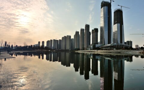 房产可以过户给未成年子女吗及2025年9月取消过户费