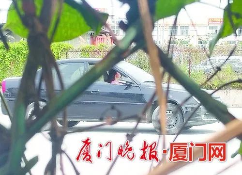 花2.3万元,就能直接买本驾驶证?记者暗访发现,拉人到外地考证挺猖獗……