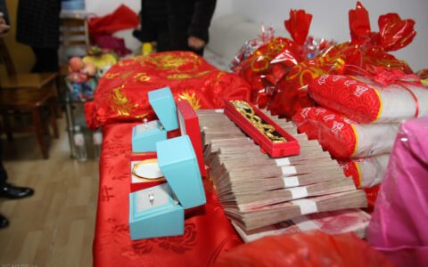 离婚彩礼钱法律上怎么处理及新婚姻法有关彩礼退还问题
