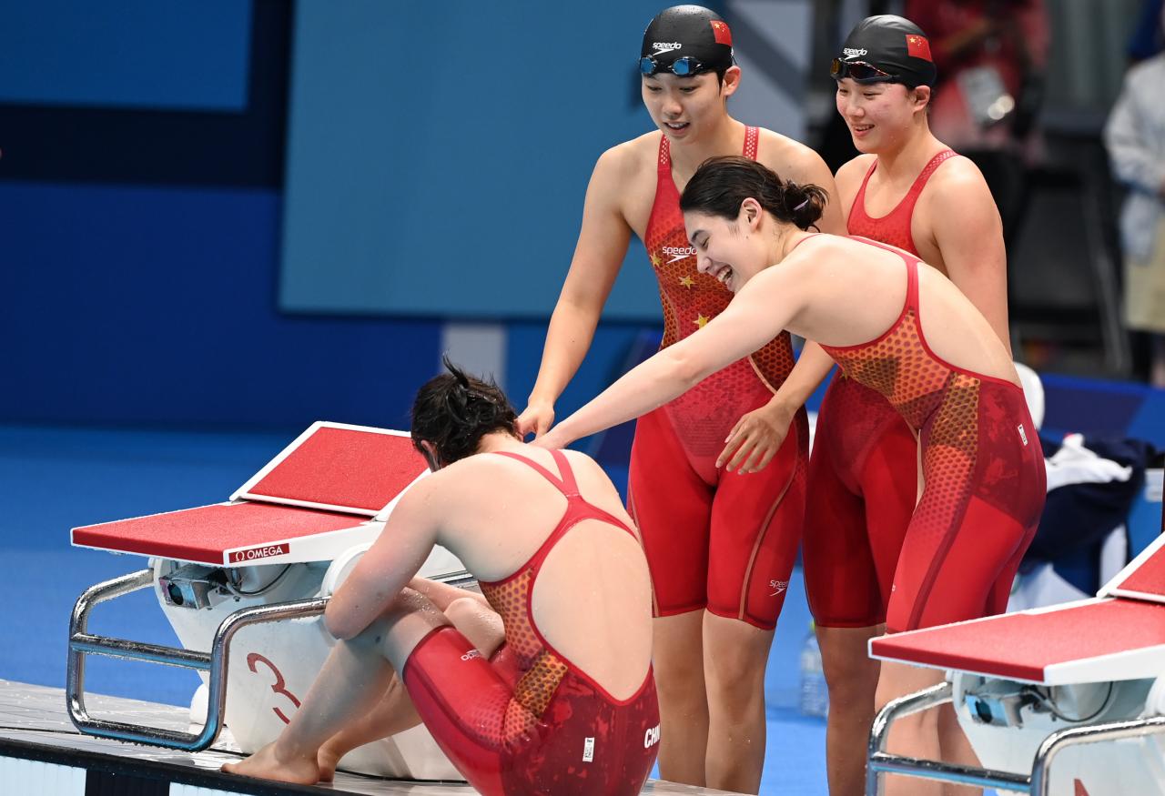 游泳——女子4X200米自由泳接力决赛:中国队夺冠