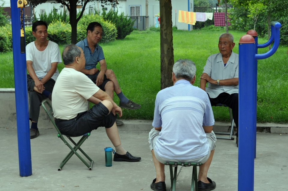 如果2025年实行延迟退休，哪些人会受到影响？