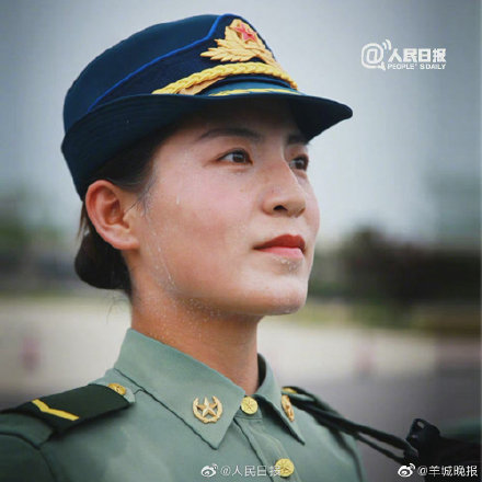今天，中国人民解放军建军94周年，致敬人民英雄