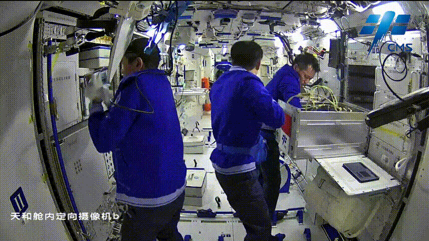 神舟十二号航天员已在轨工作生活60天!“太空出差三人组”忙了哪些事儿?