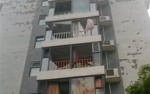 邯郸突发大风房屋顶棚被吹翻及邯郸峰峰矿区极端天气