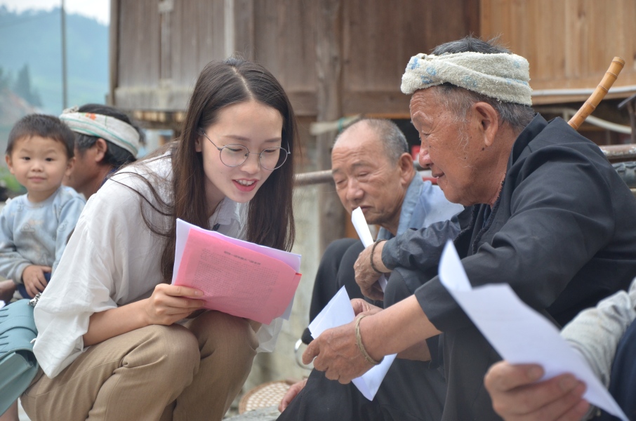 观山湖区有一家“又红又专”的律师事务所