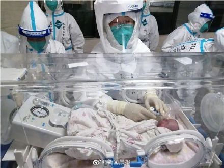 全国首例确诊新冠孕妇诞下三胞胎