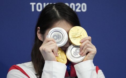 张雨霏霸气回应美媒兴奋剂质疑及再现打脸时刻