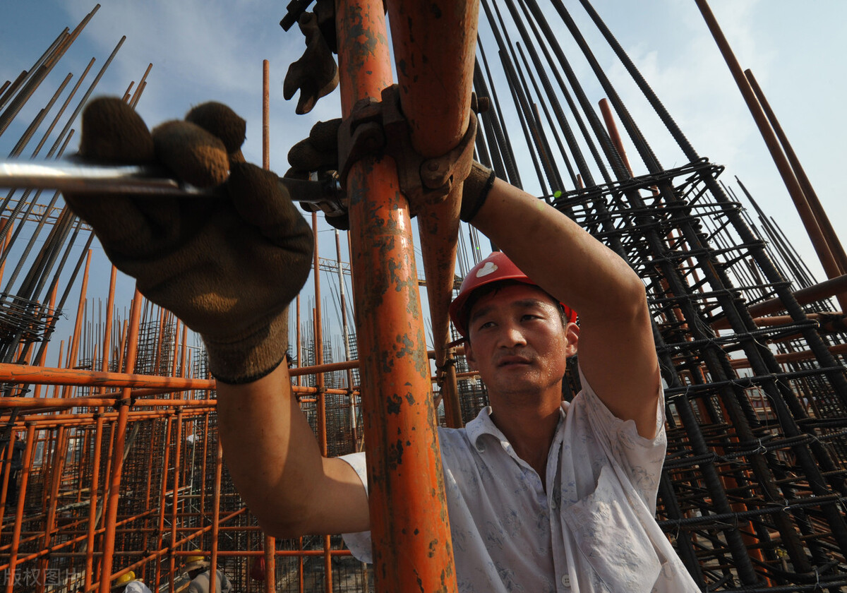 2021年高温补贴开始发放,退休人员也可以发吗?按什么标准发放?