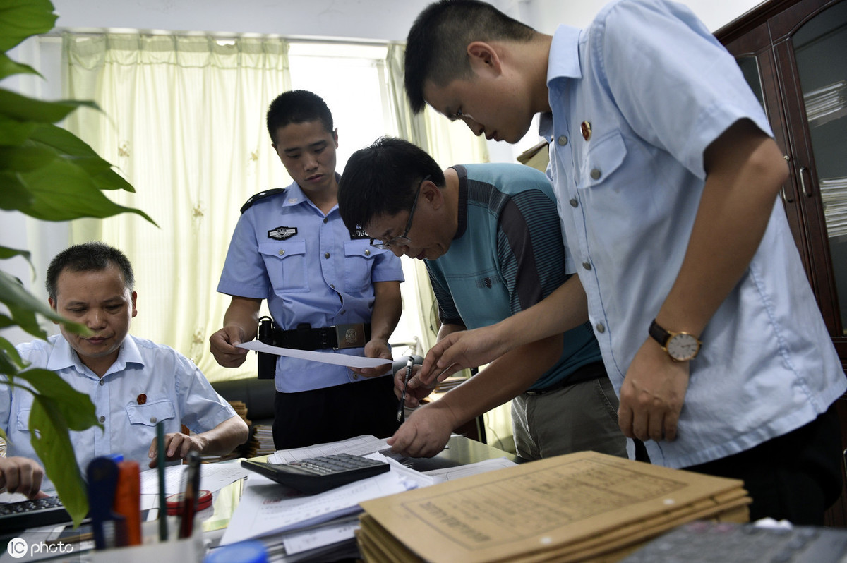 派出所中拘留的最长时间是多久？行政拘留的条件是什么？