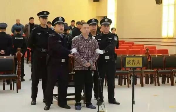被判处有期徒刑2年，缓刑2年是什么意思？还需要坐牢吗？
