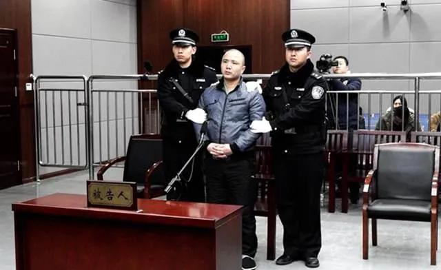 被判处有期徒刑2年，缓刑2年是什么意思？还需要坐牢吗？
