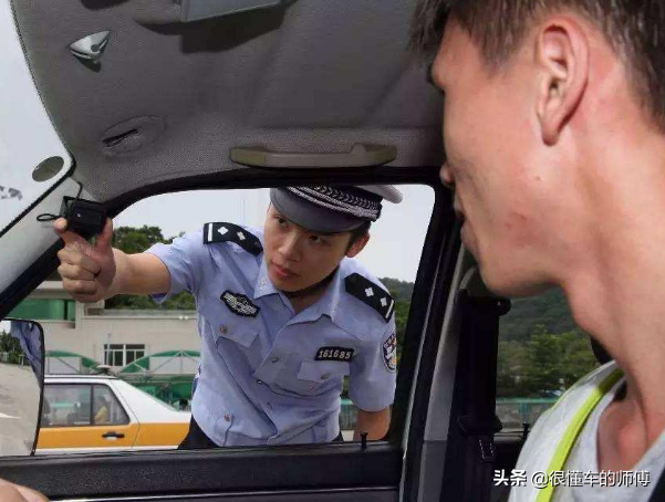 考驾照多久过期作废？注意这个时间点