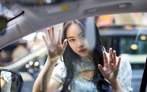 租车出了事故到底谁赔及租车出了事故自己全责