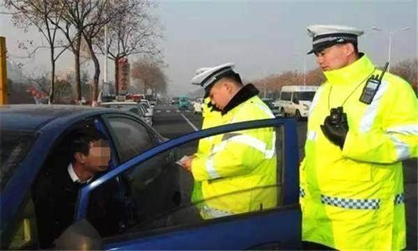 汽车违章后多久会收到信息?交警:超过这个时间基本没事