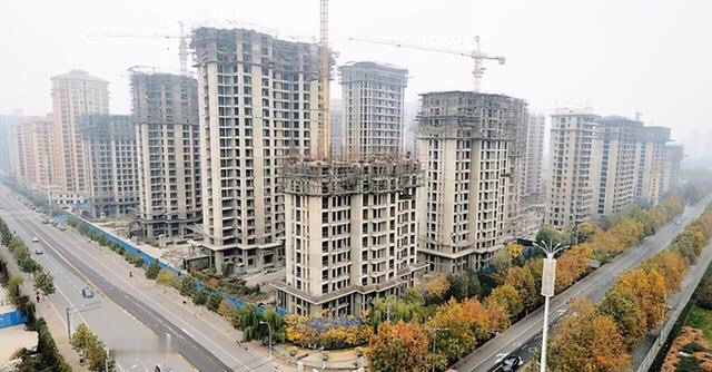2021年新规出台,房屋70年产权到期后,统统按这样处理