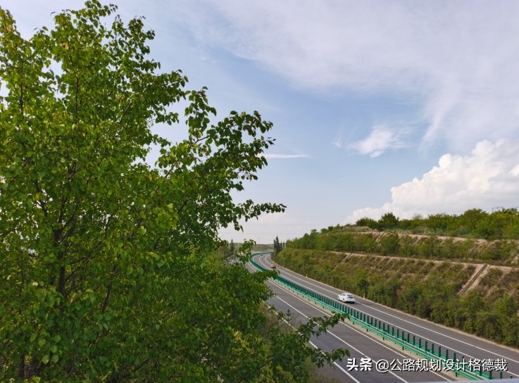公路勘察设计技术服务费计价方法影响质量，支付频次影响工作态度