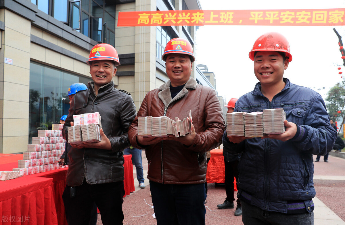农民工每天收入二三百元，为何不缴纳个人所得税？