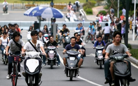 电瓶车要驾驶证吗及电瓶车需要驾驶证和牌照