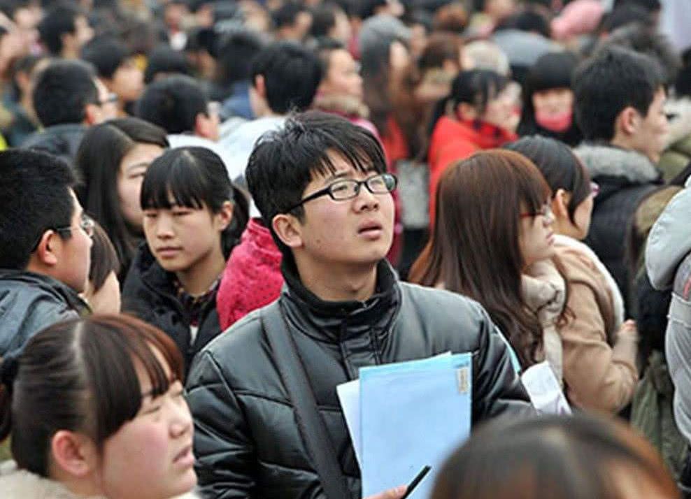 下半年起,养老金计算标准采取“新方式”,上海等地已开始试行