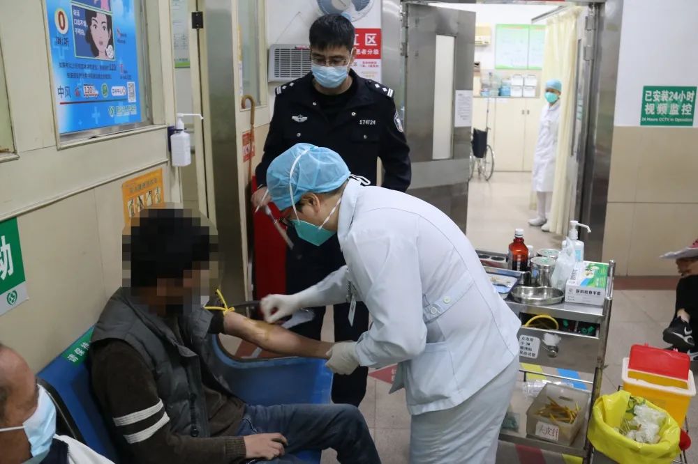 男子被查出酒驾，竟是因为吃了3个蛋黄派？