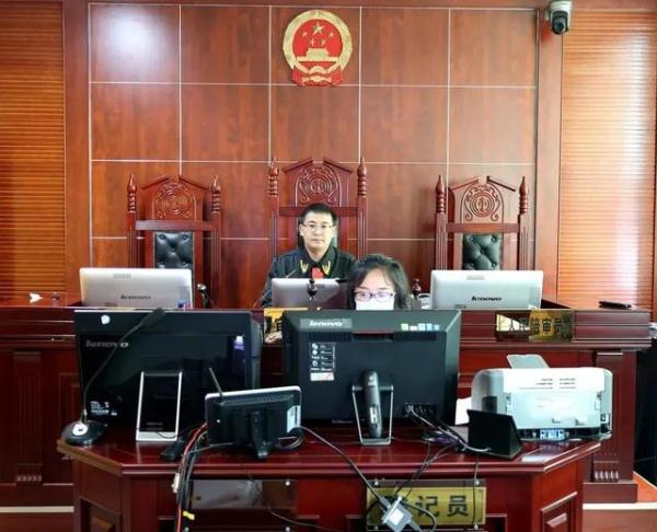 酒后打辅警 法院:构成妨害公务罪,判6个月