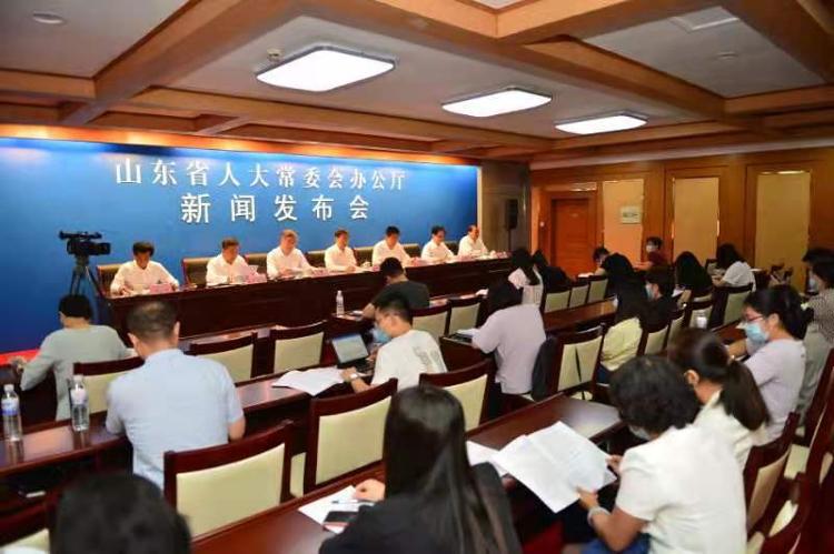 山东修订农村土地承包法实施办法 保护进城农户、农村妇女土地承包权