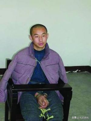 18岁儿子被误判死刑枪决，父母九年奔波讨公道，怎一个痛字了得？