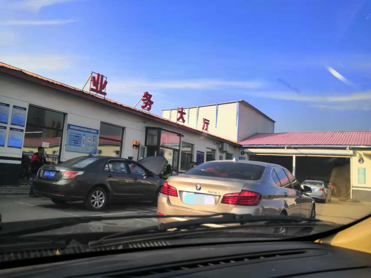 驾驶证扣分新规来啦，开车打电话扣3分