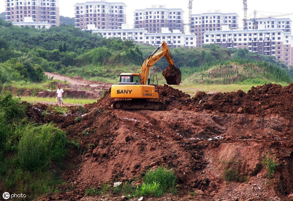 土地补偿费和安置补助费的区别是什么？