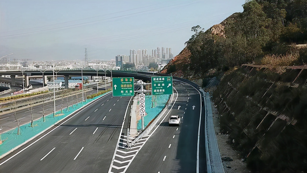 在高速匝道通行，时速70码被拍，应该怎么处理