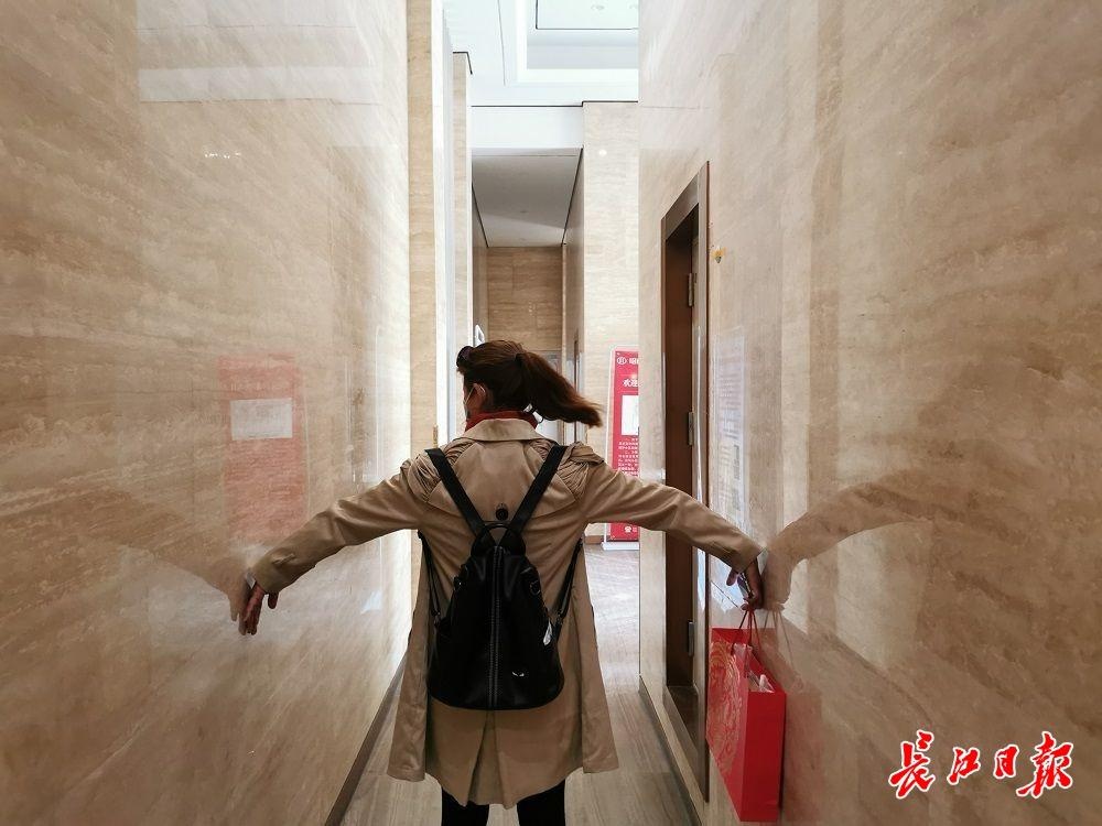 设计宽度1.3米,实际不足1.2米,小区安全通道符合消防要求吗?