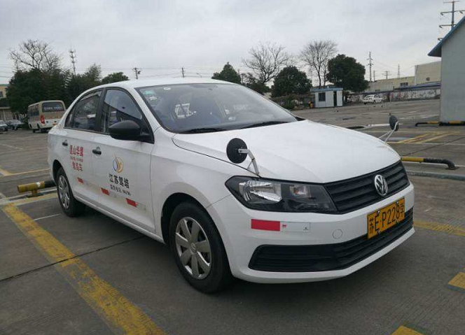 持有C1、D、E和F驾驶证，可以驾驶电动车、三轮车、老年代步车吗