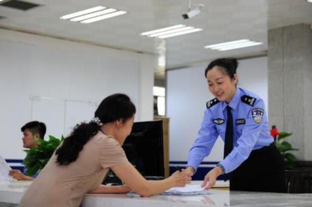 驾驶证需要年检，交警：符合这些条件，即可“免检”