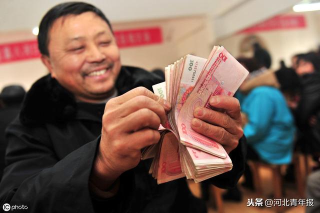 人社部明确：深化企事业单位工资收入分配制度改革！这些人的收入要增加
