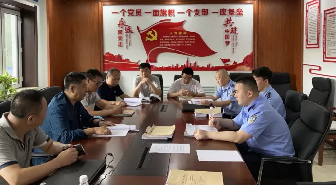 人民检察院到底是干什么的呢？检察院职能介绍之：“刑事执行检察和司法工作人员相关职务犯罪侦查”