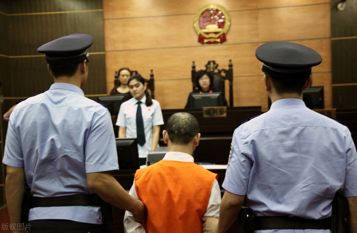 安徽一男子电梯内3天2次猥亵13岁女孩被刑事拘留，最多能判15年？