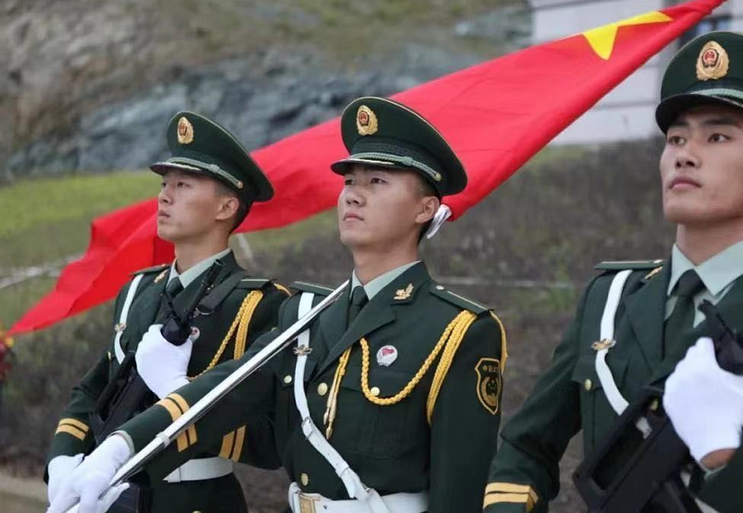 “义务兵”和“志愿兵”的区别,福利待遇不同,应届毕业生咋选?