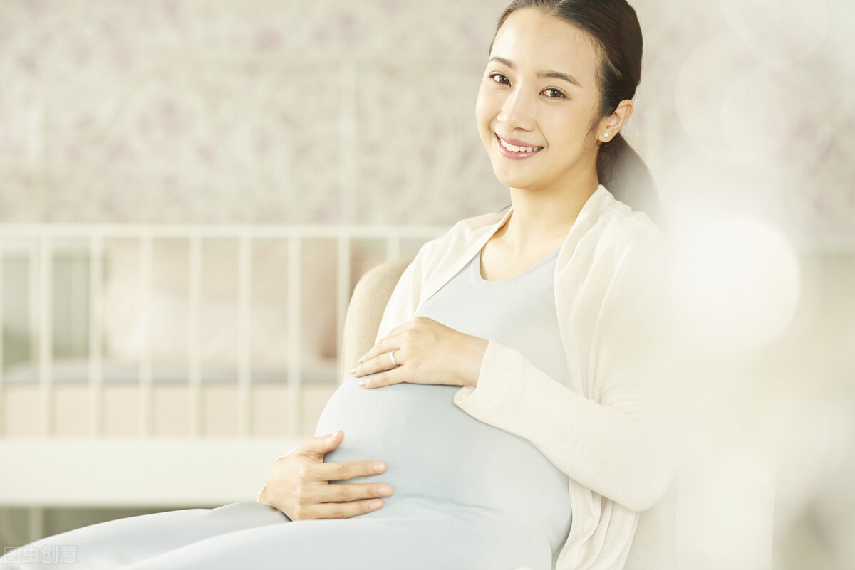 怀孕生娃如何买保险划算？三个险种能帮你省一笔钱