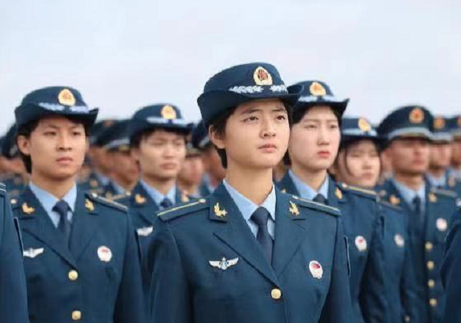 “义务兵”和“志愿兵”的区别,福利待遇不同,应届毕业生咋选?
