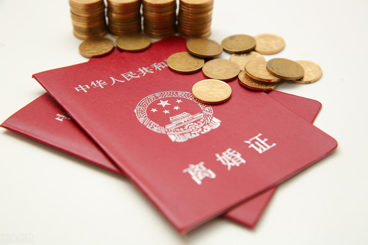 请律师要多少钱?打离婚官司很贵吗?这篇能让你避雷