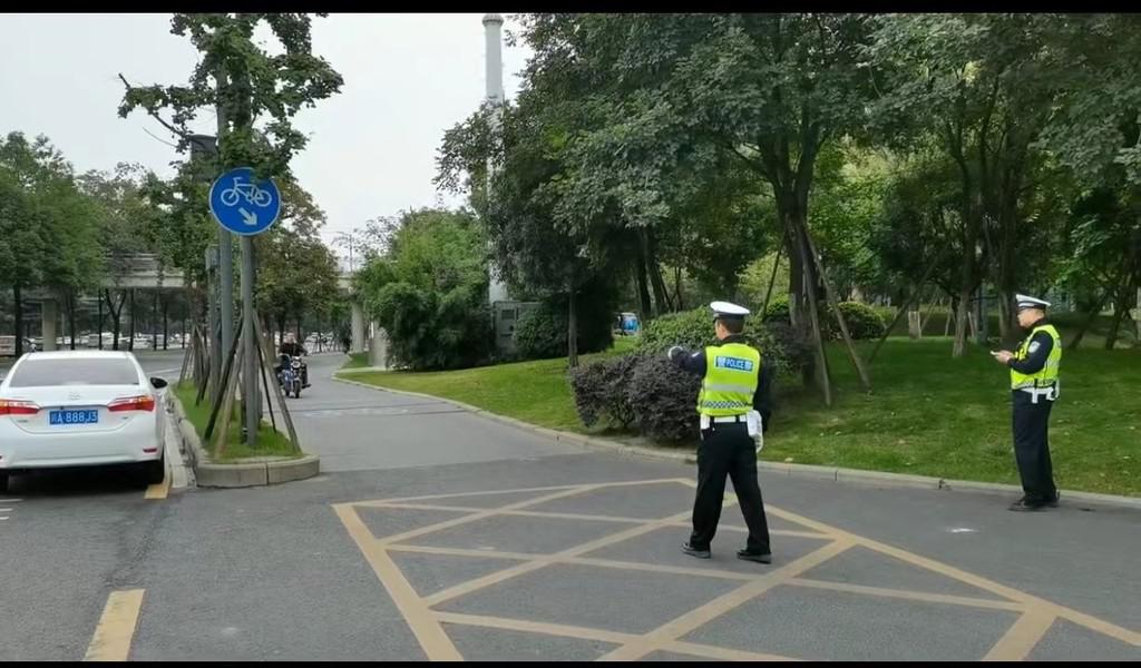 曝光！成都交警发布一批电动自行车逆行交通违法典型案例
