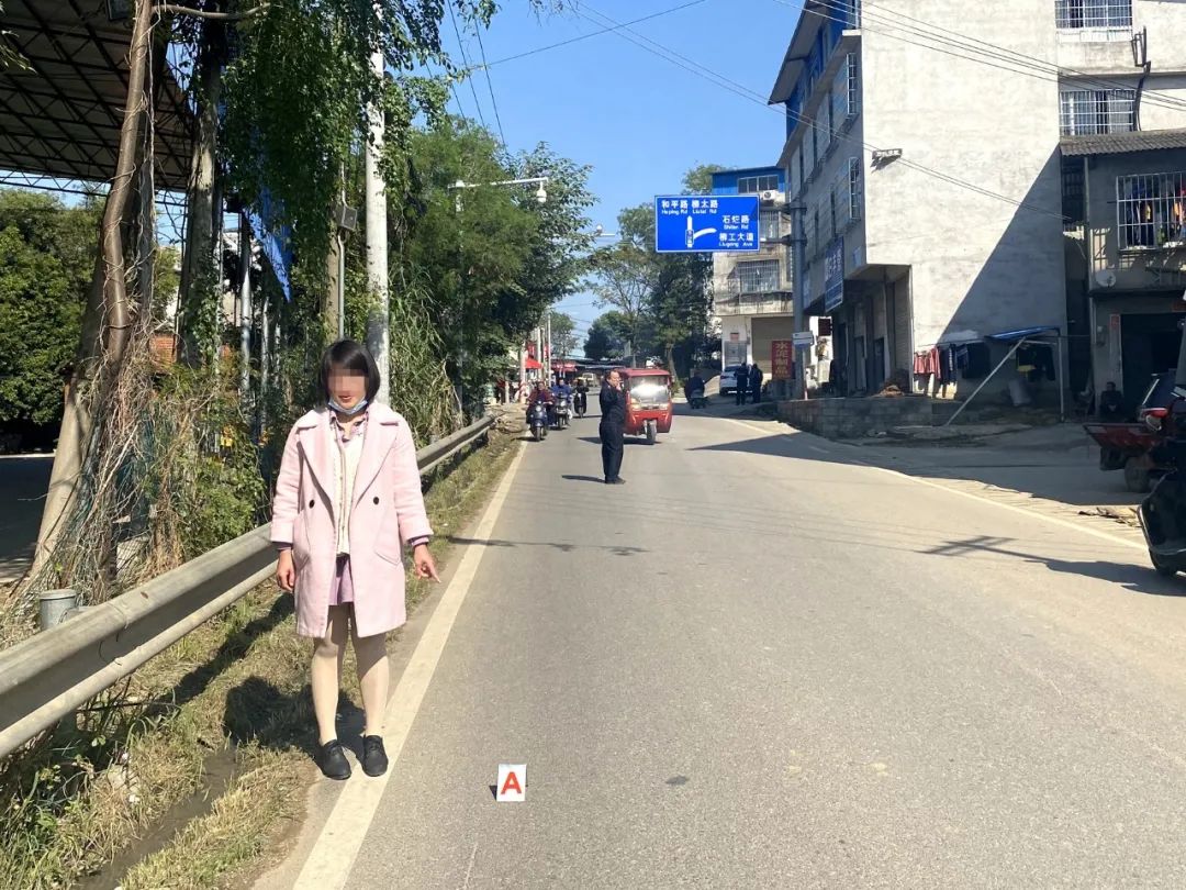 女子交通肇事逃逸,自以为:我不承认你就拿我没办法