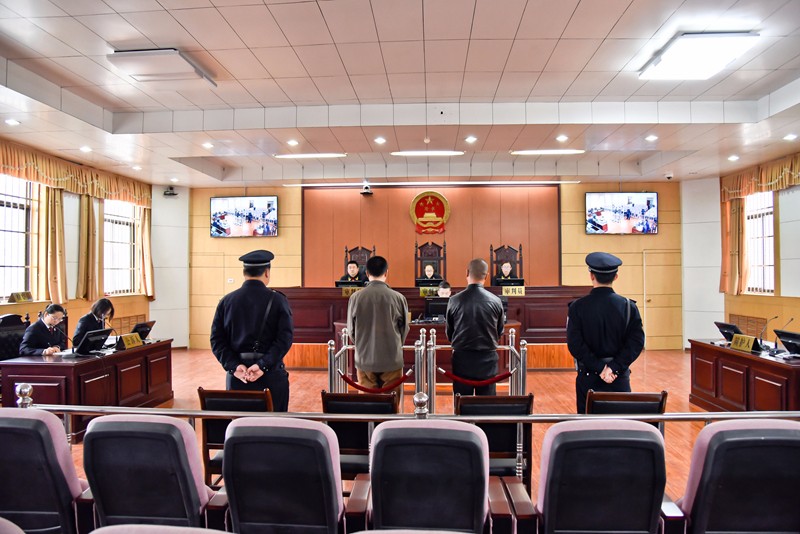 刑事案件审判程序有哪几种，都有什么差异？