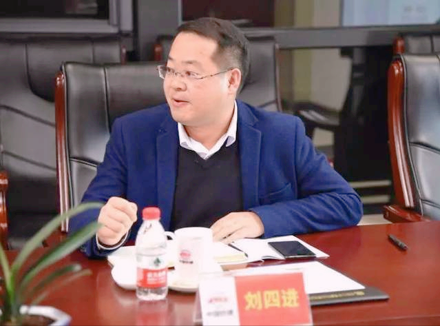 什么是执行董事，执行董事有哪些职权？