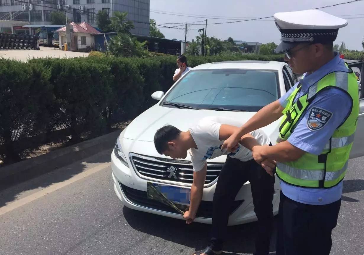 老司机:我国交通规则十分严格,触犯一条就会被罚到怀疑人生