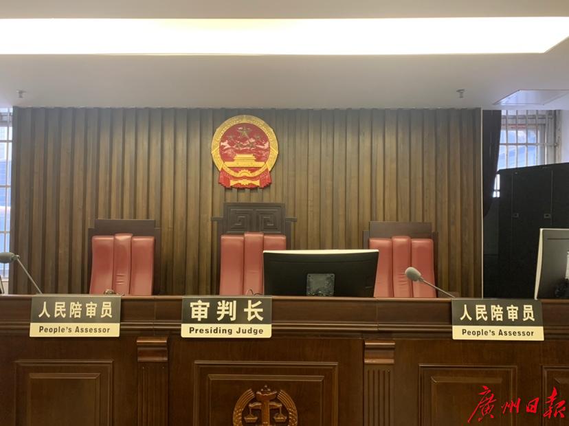 夫妻买房登记在男方母亲名下,离婚了房子归谁?