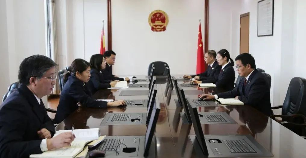 两份补充协议为何大相径庭？检察官揭穿亿元调解书中的猫腻