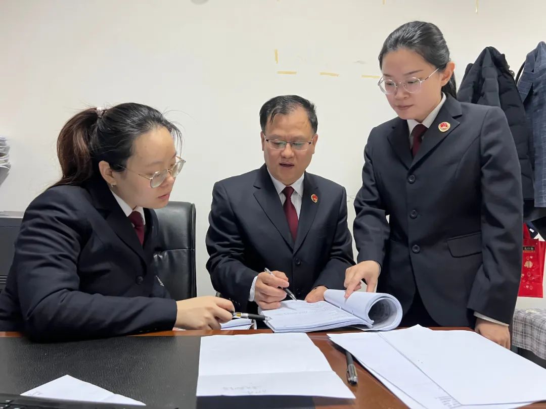 遭受家暴十多年，离婚诉求被驳回？检察机关支持起诉